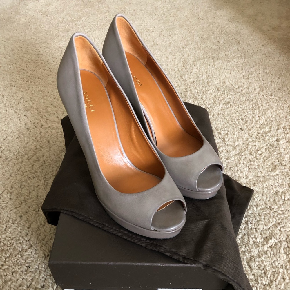 Gucci Open-Toe Heels Size 38.5 - NEVER WORN